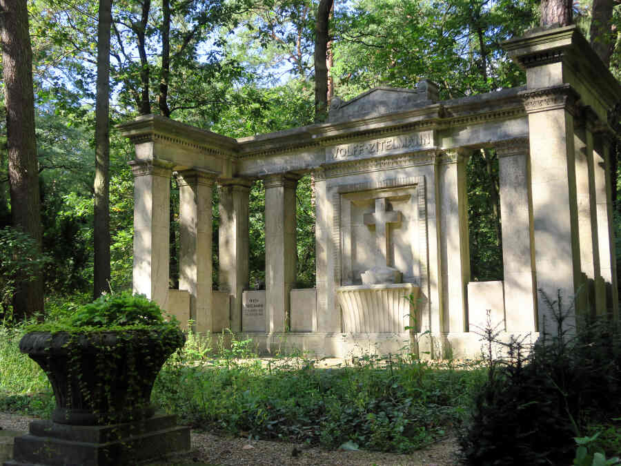 Mausoleum auf Friedhof Stahnsdorf
