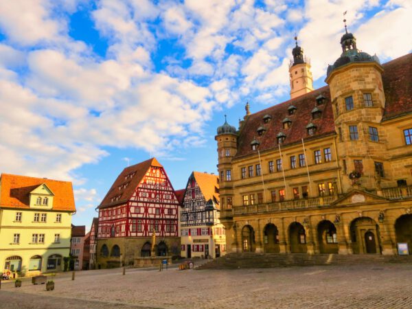 ROTHENBURG OB DER TAUBER Geheime Gärten vonREISENundGAERTEN